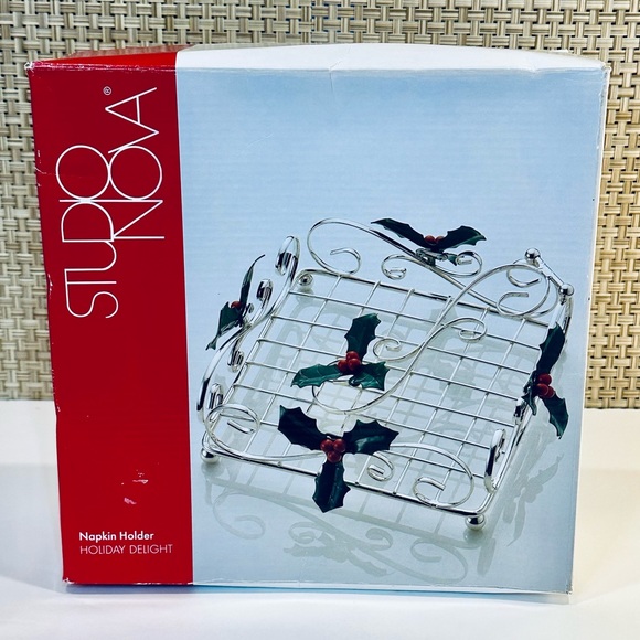 🎄NIB Silver Tone Christmas Holiday Delight Tabletop Napkin Holder Studio Nova - Picture 3 of 9